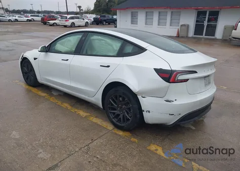 2025 Tesla Model 3 Long Range Rear-Wheel Drive/Standard Rear-Wheel Drive from USA, damaged, VIN 5YJ3E1EA0SF909348